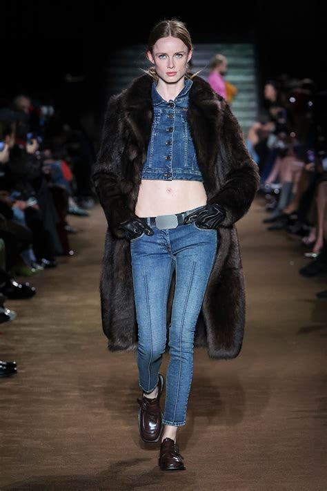 miu miu skinny jeans 2024